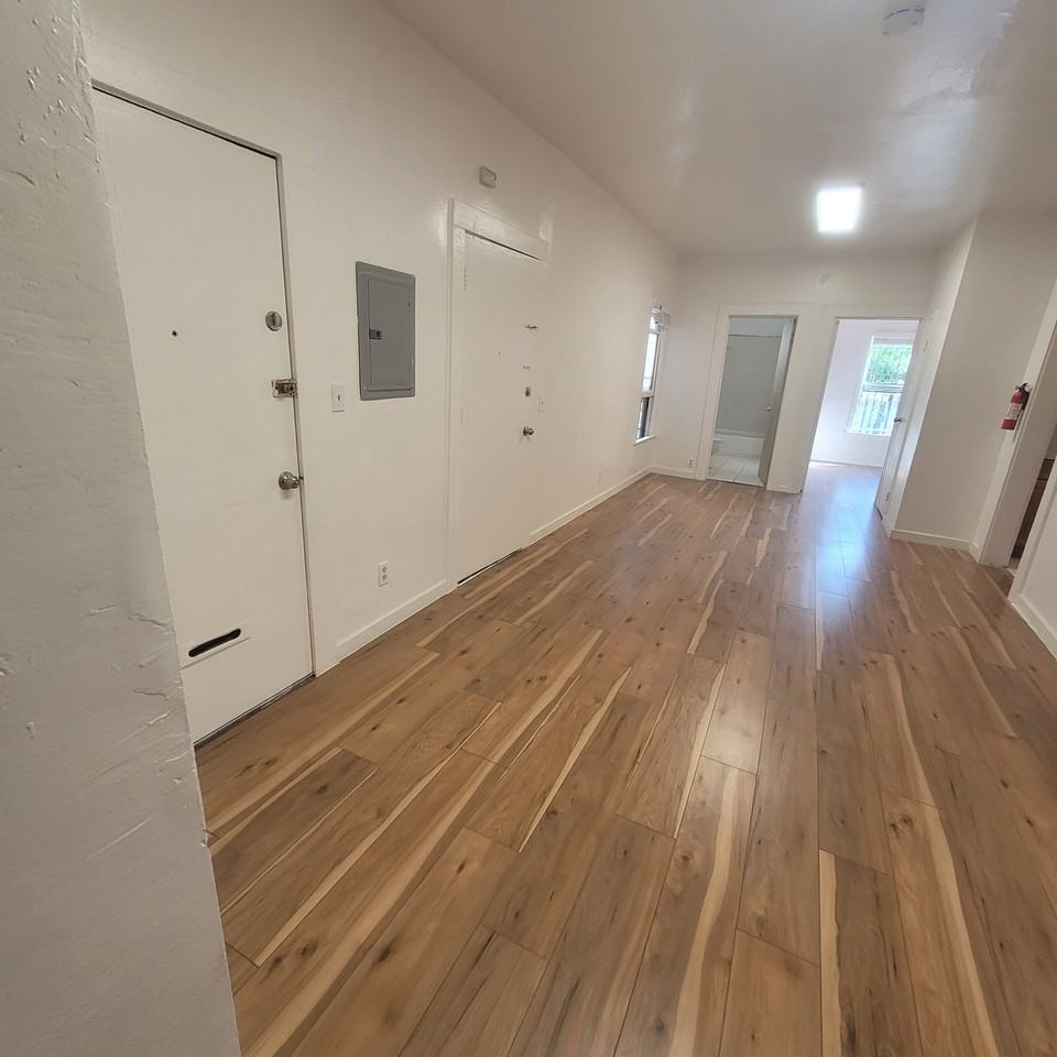 635 10th St #635 - Photo 5 of 16