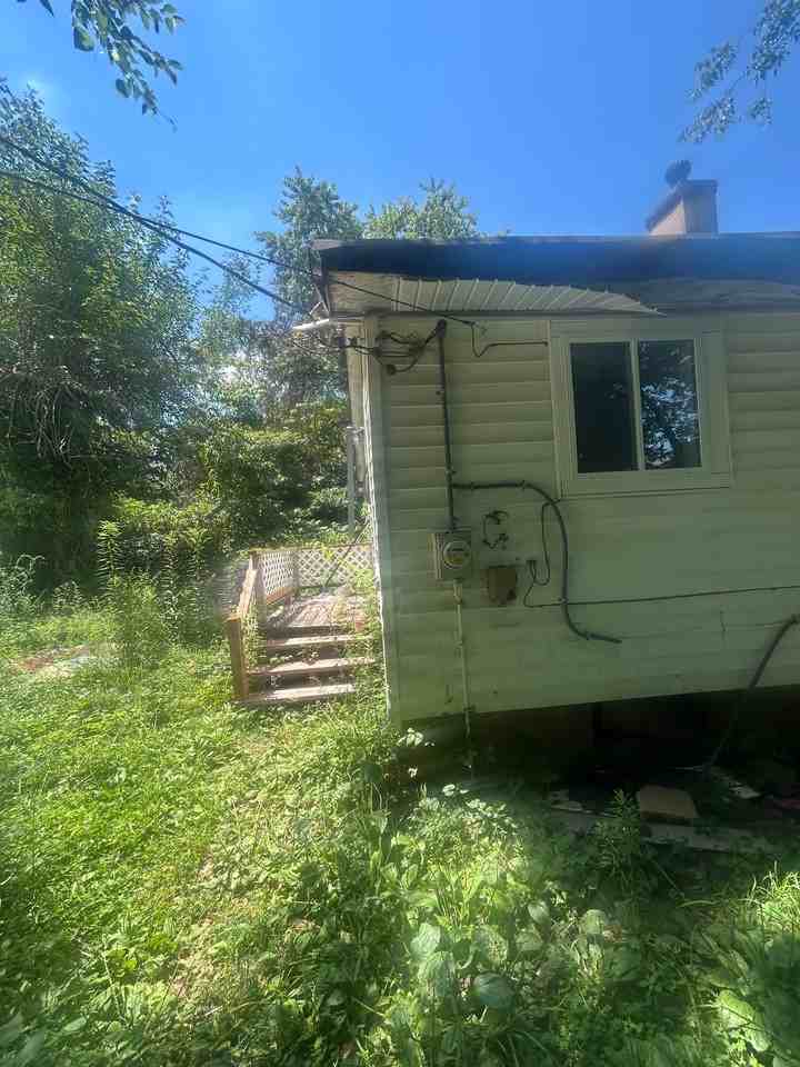 516 N 84th St - Photo 3 of 19
