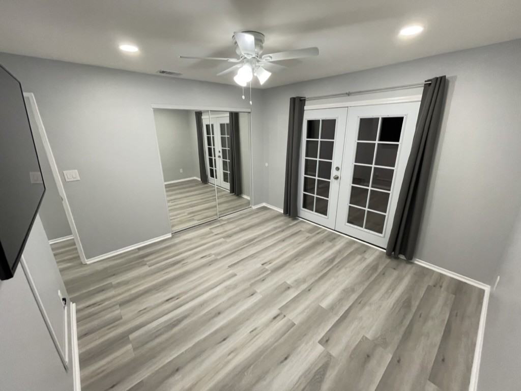 469 W 2nd St #5