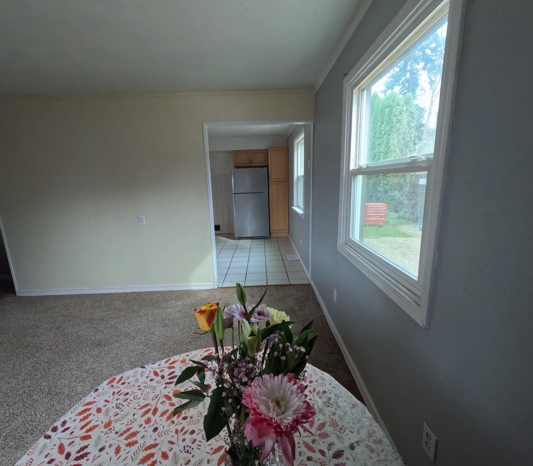 9516 Se 74th Ave #NA - Photo 7 of 15