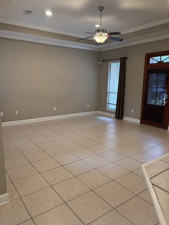 717 Summer Breeze Dr #NA - Photo 4 of 21