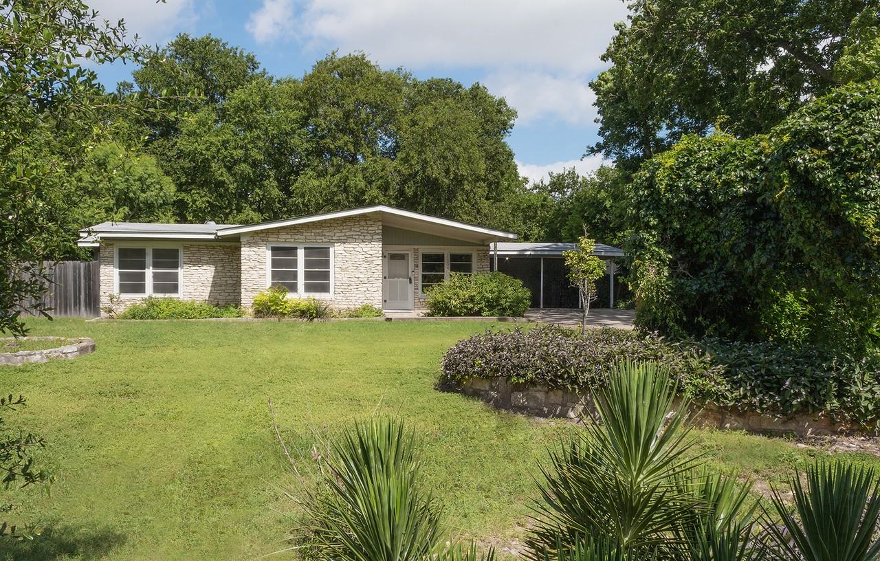 11504 Oakwood Dr #NA - Photo 3 of 25