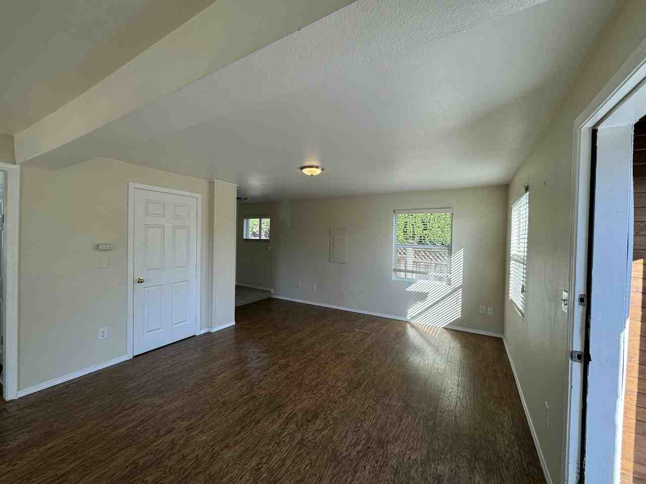 2804 McLeod Road - Photo 4 of 29