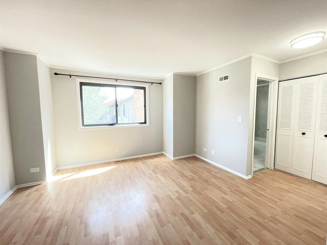 1750 Henley Street, Unit 25 - Photo 7 of 15