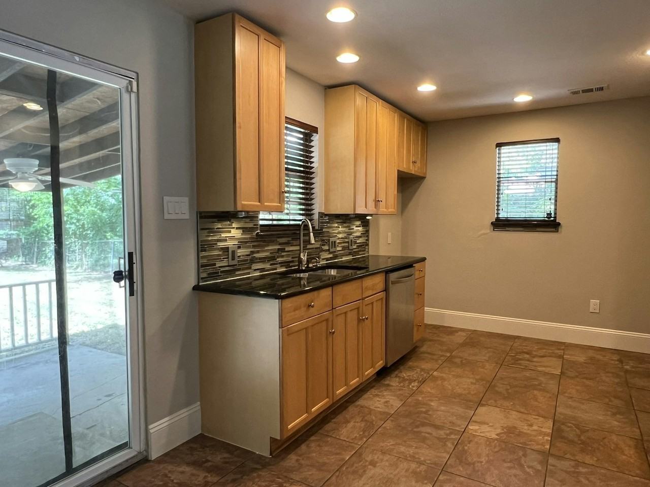 1313 Casa Vale Drive - Photo 6 of 27