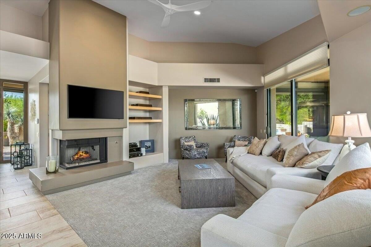 10507 E Fernwood Ln - Photo 5 of 33