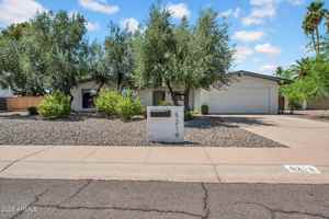 featured image of 5219 E Winchcomb Dr