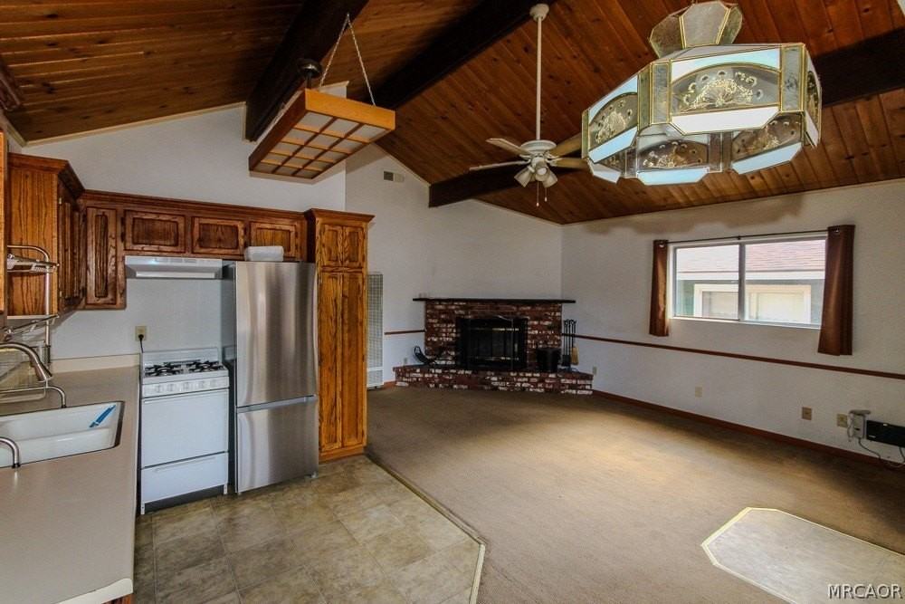 2084 8th Ln - Photo 4 of 16