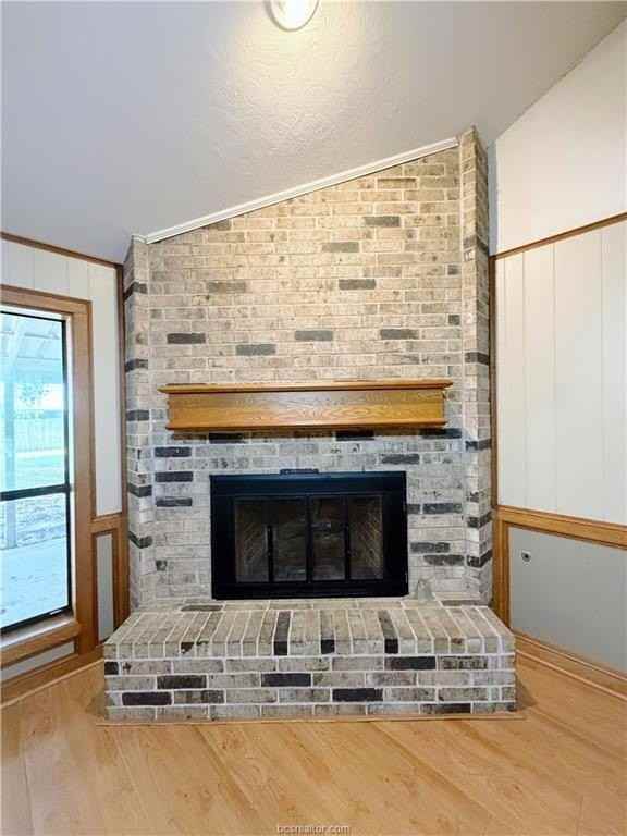 2706 Red Hill Dr - Photo 5 of 42