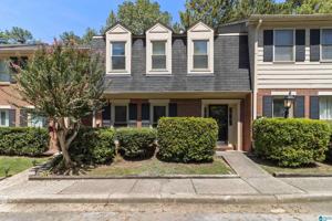 featured image of 22 Ashford Cir