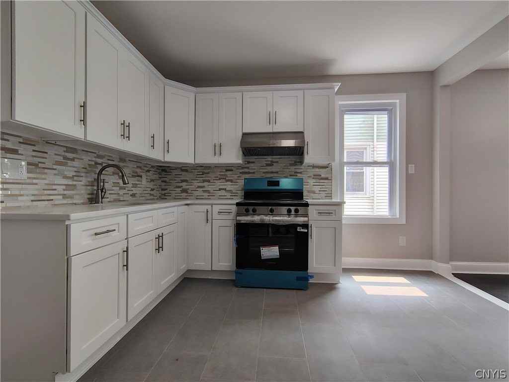 1539 Taylor Ave - Photo 7 of 15