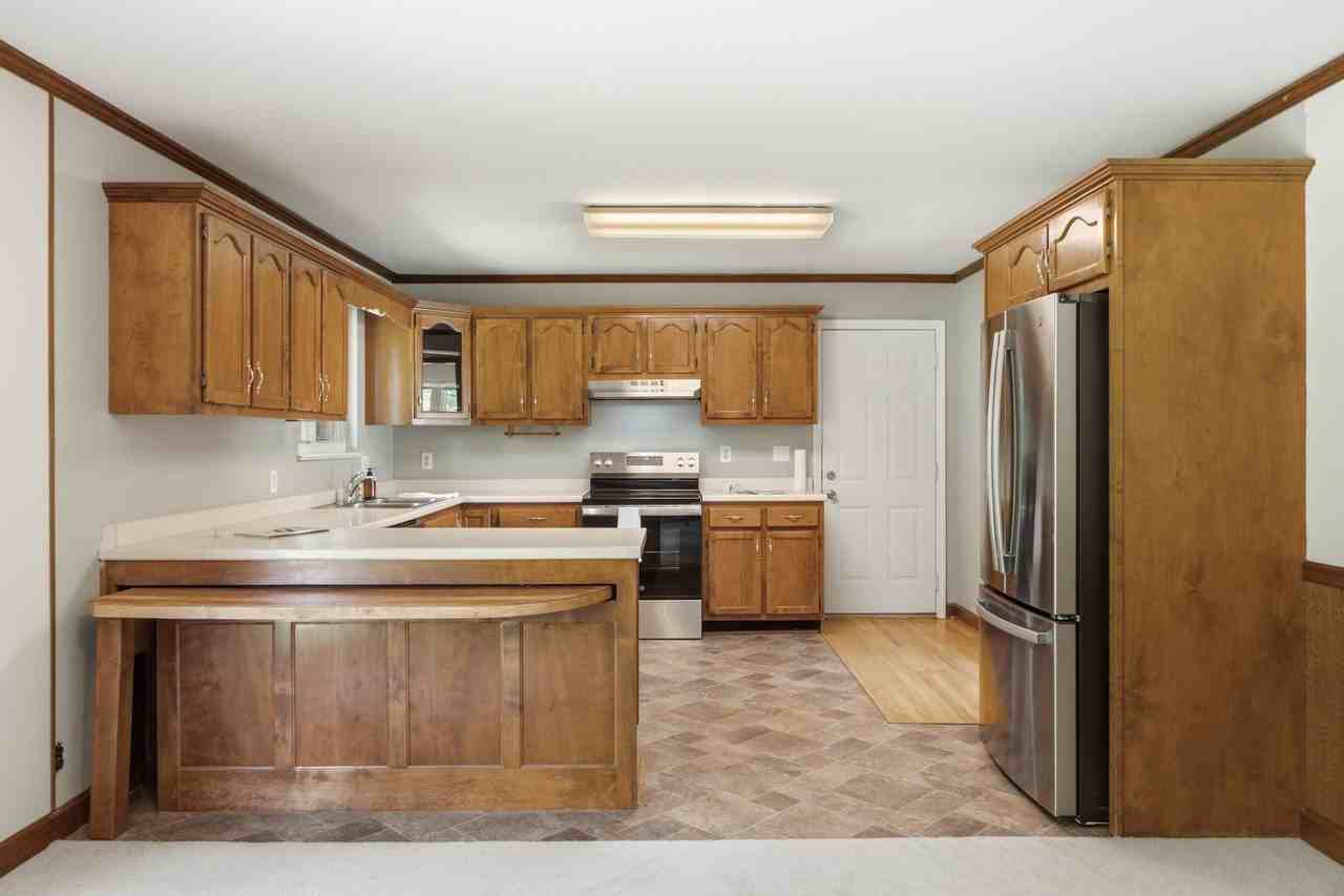 4727 Briarwood Dr - Photo 6 of 24