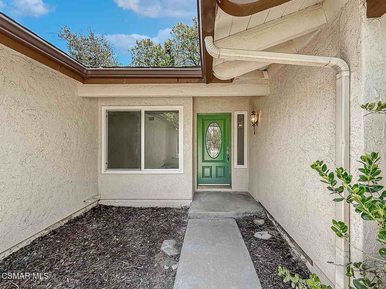 3761 Patrick Henry Pl - Photo 4 of 40