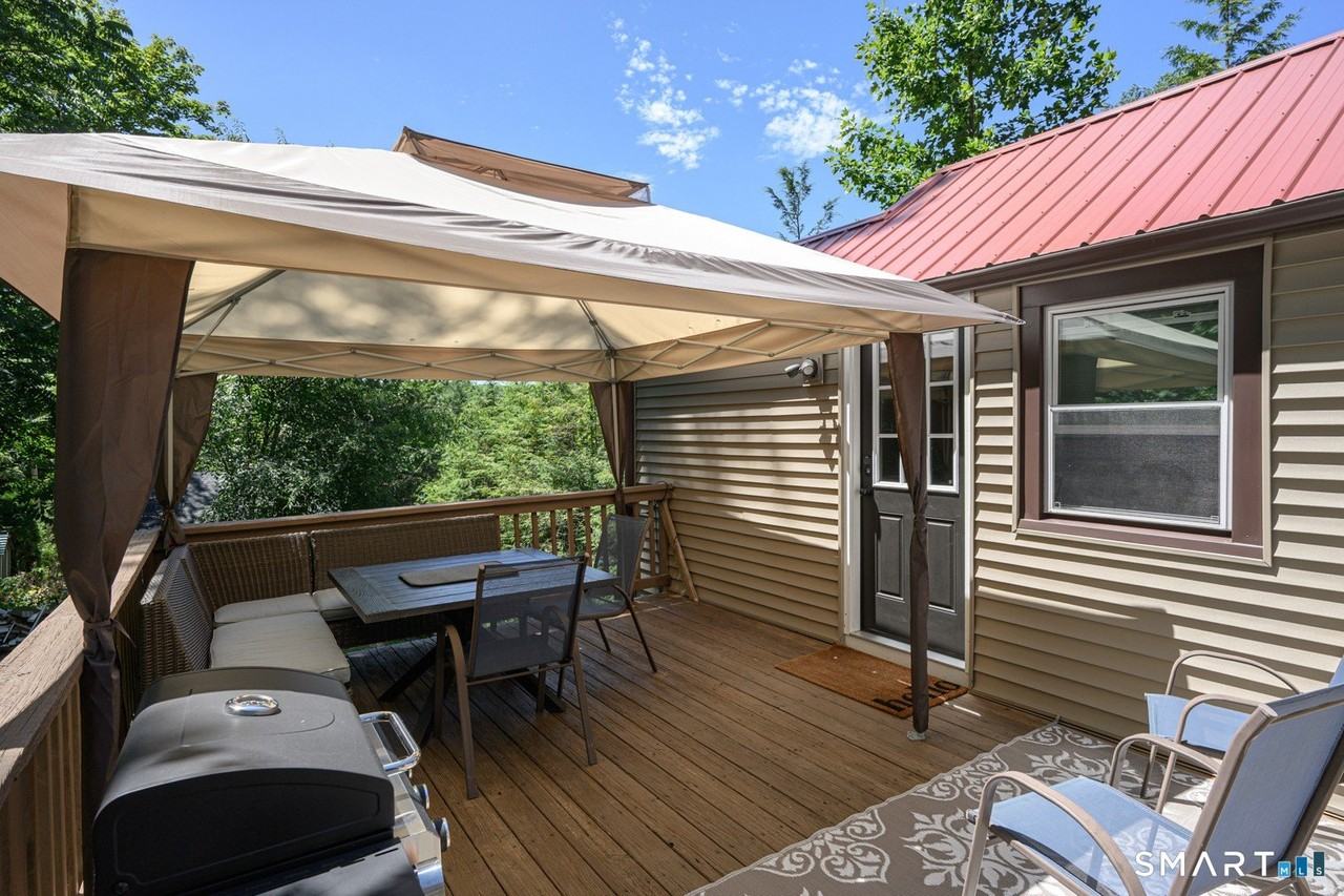 27 Dilliston Rd - Photo 5 of 40