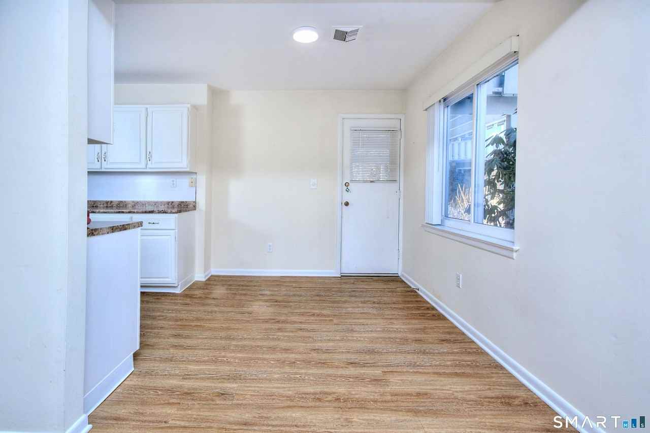 49 Southport Woods Dr #49 - Photo 5 of 12