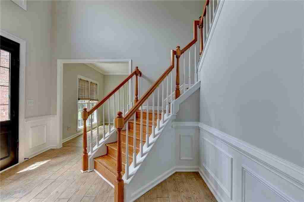 2835 Crestmont Ct - Photo 6 of 50