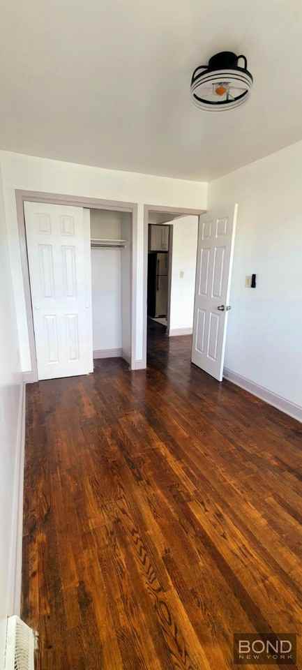 624 Underhill Ave - Photo 7 of 10