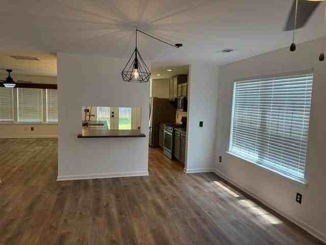 311 Sam Cobb Pl - Photo 4 of 18
