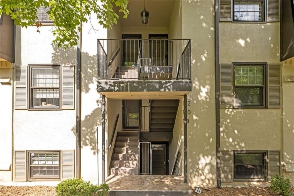 118 Lablanc Way Nw - Photo 3 of 23
