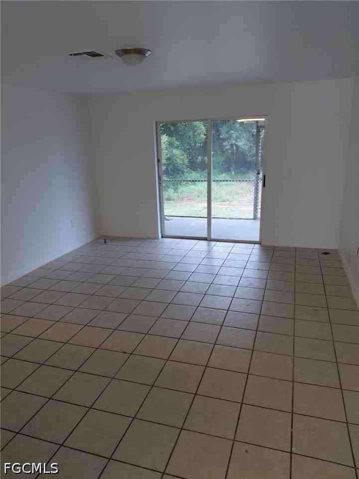 4551 26th St Sw - Photo 4 of 11