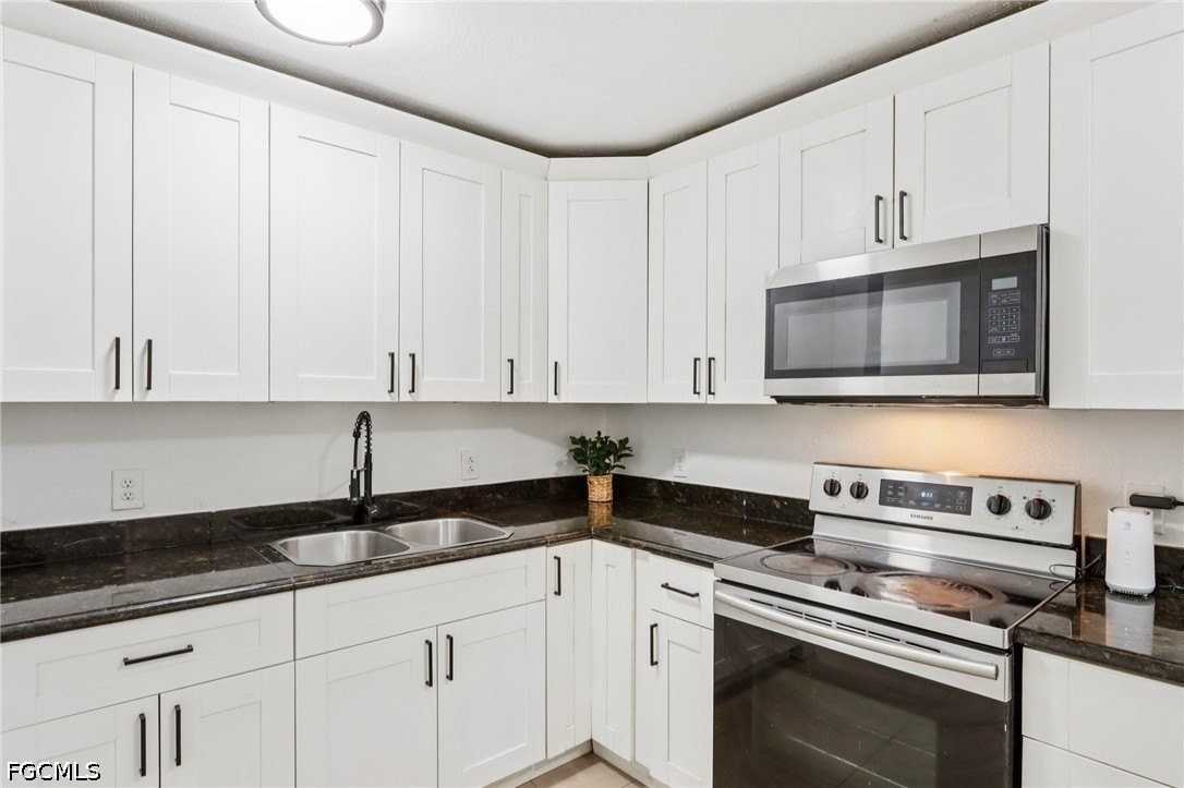 89 Cabana Ave - Photo 4 of 24