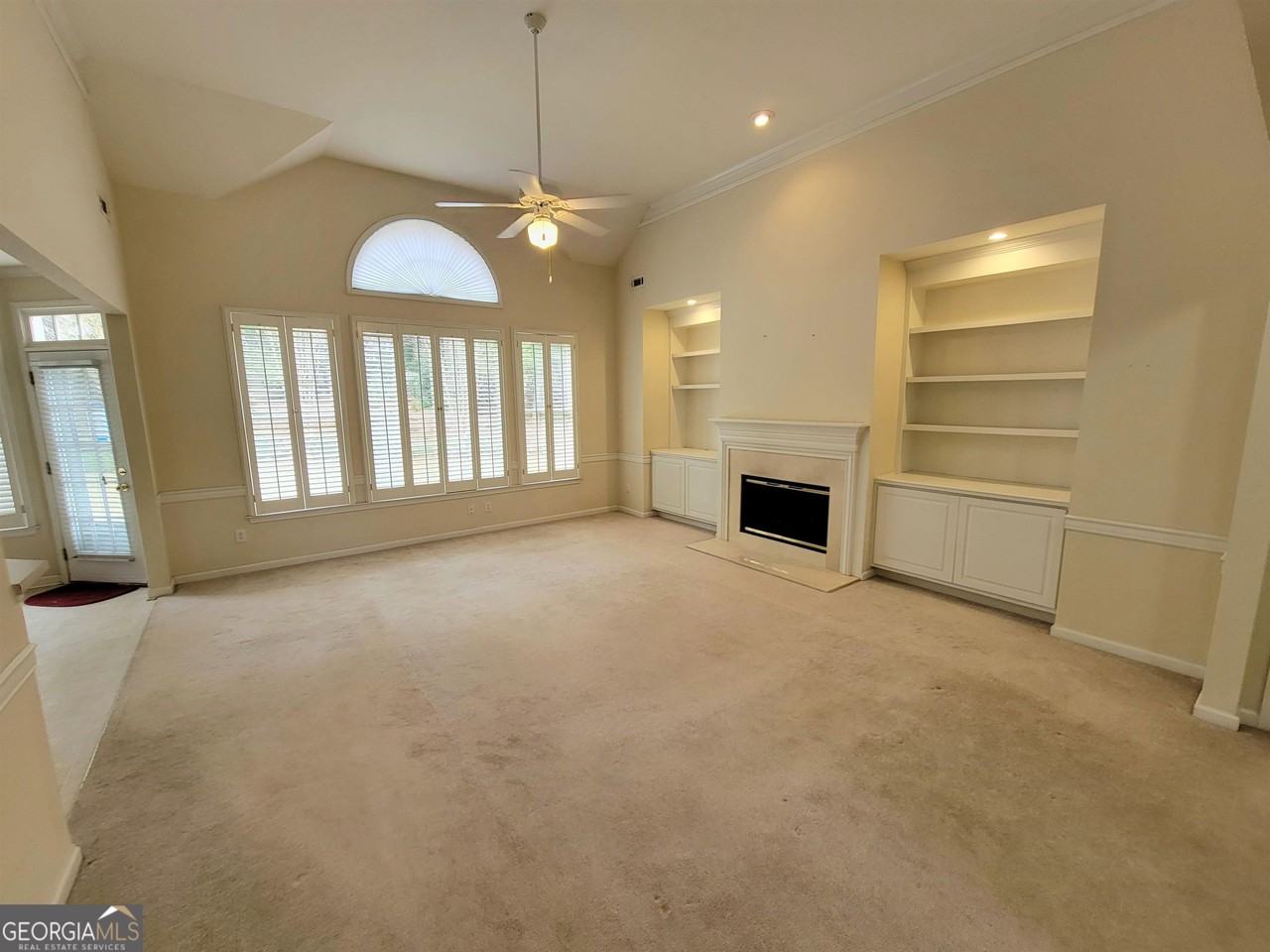 225 Lockmeade Way - Photo 7 of 38