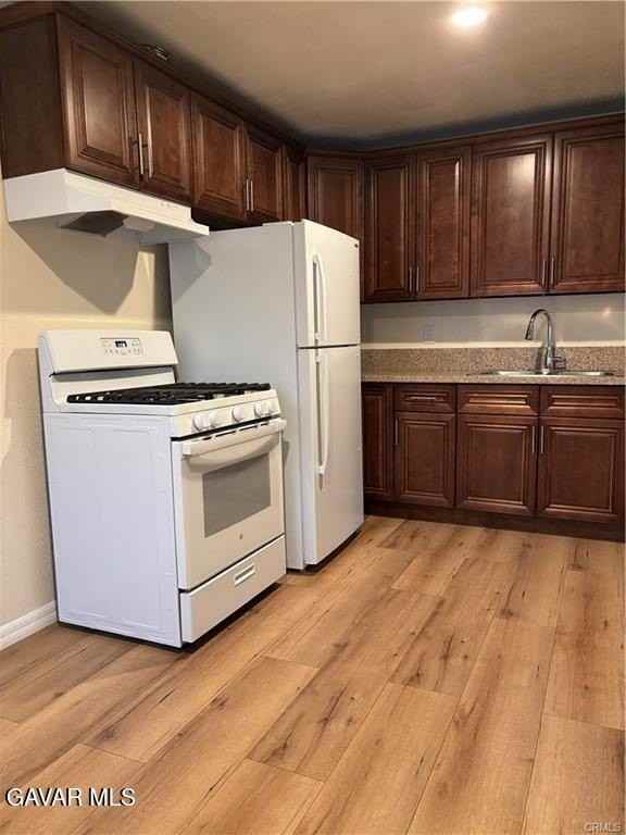 11725 Brussels Ave - Photo 3 of 8