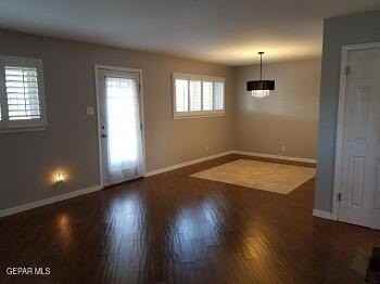 3301 Greenock St - Photo 3 of 36