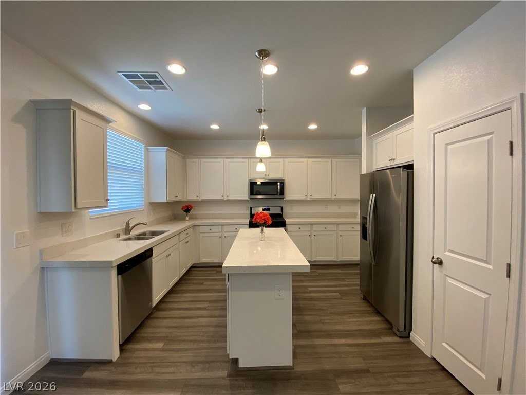 2212 Stone Well Rd - Photo 3 of 44