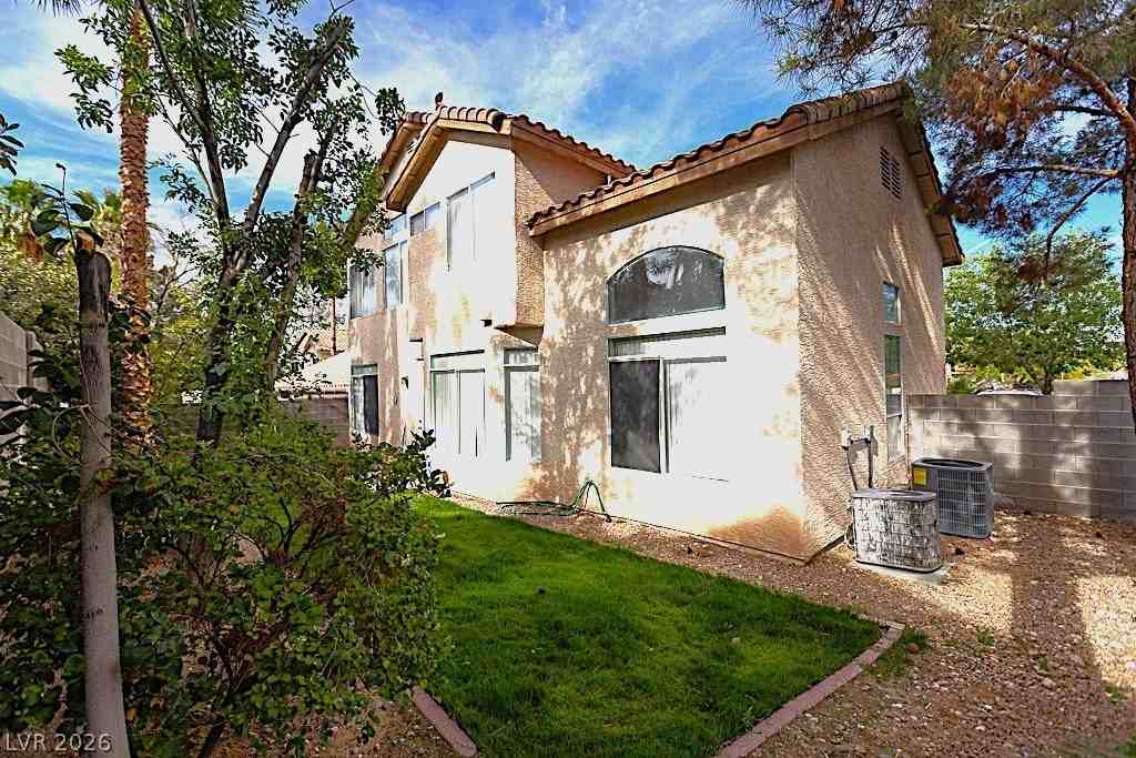 1721 Mill Canyon Dr - Photo 7 of 50