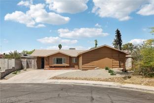 204 Breeze St - Photo 1 of 1
