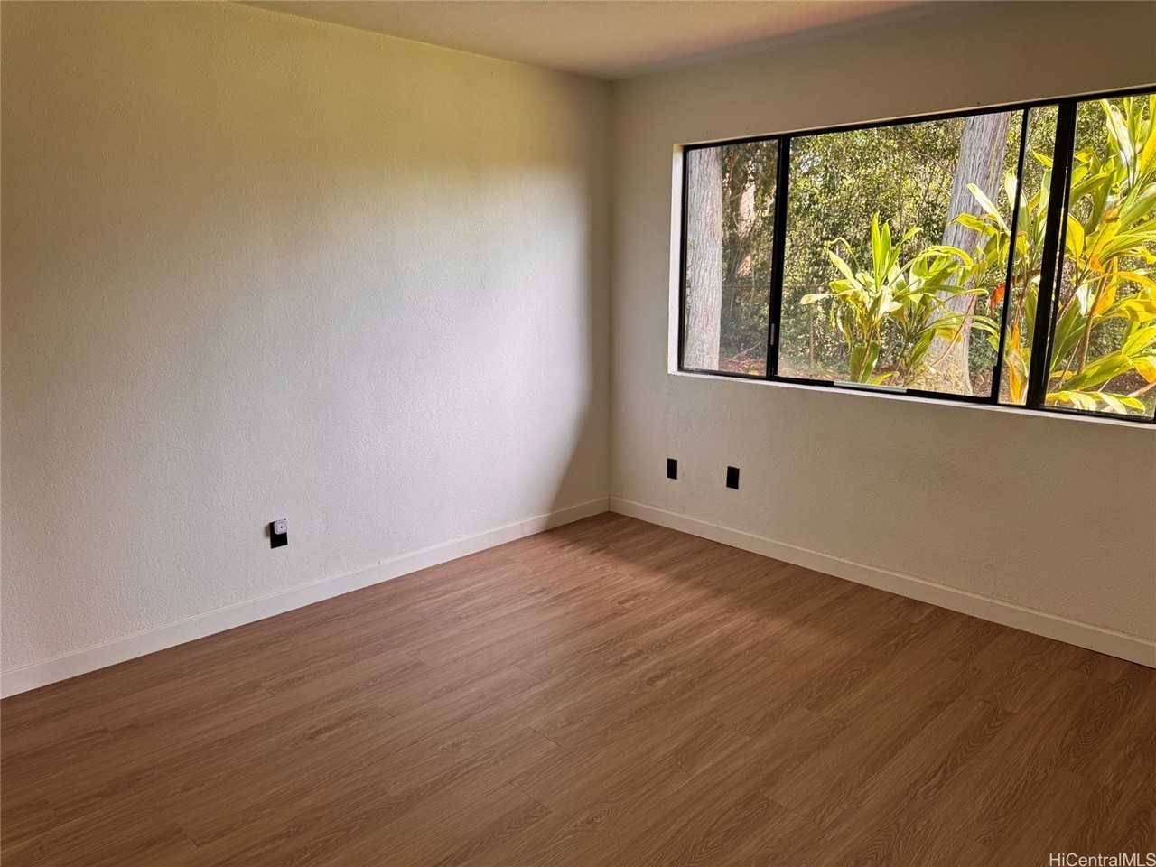 2069 California Ave #19D - Photo 7 of 9