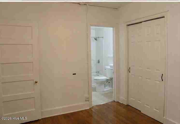 124 Nw Broad St #1 - Photo 5 of 8
