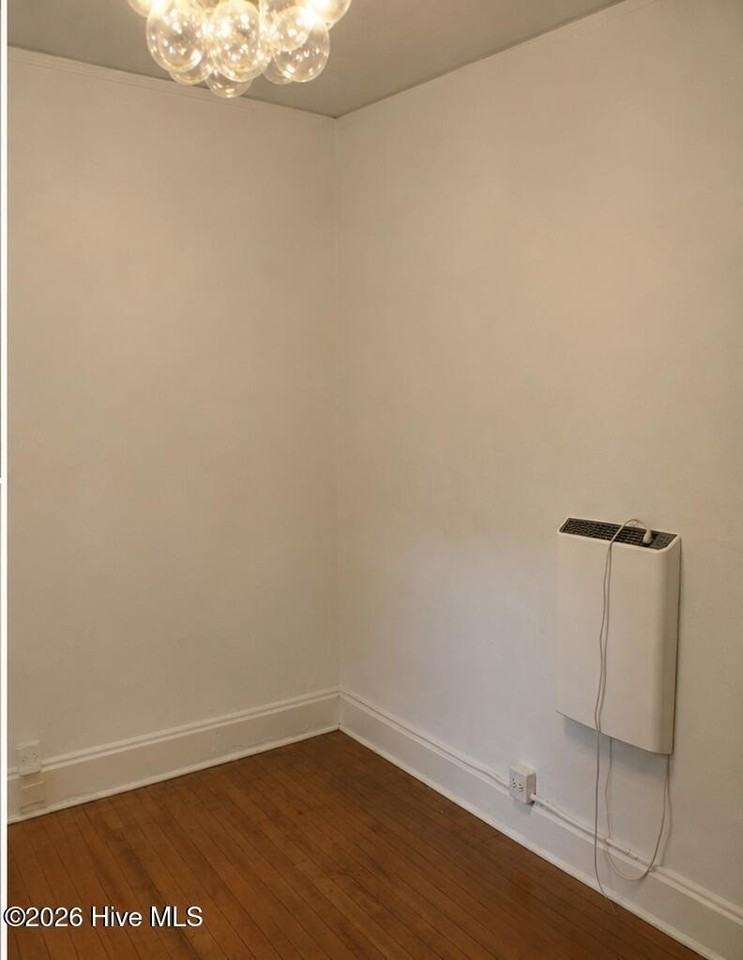 124 Nw Broad St #1 - Photo 7 of 8