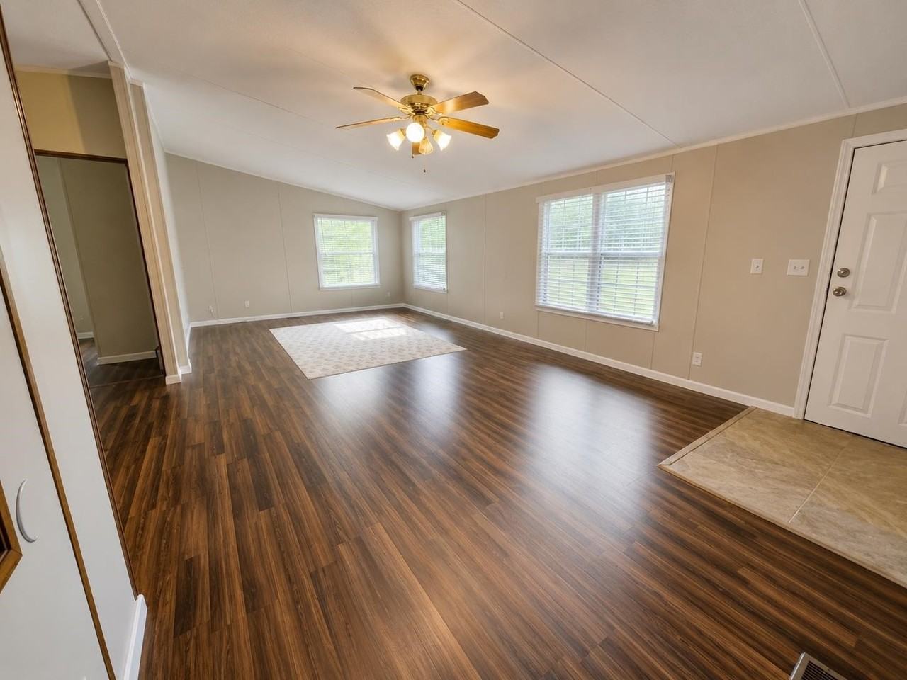 402 County Road 126a - Photo 3 of 18