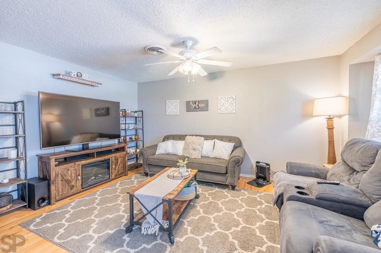 3413 Belmont Ave - Photo 5 of 32