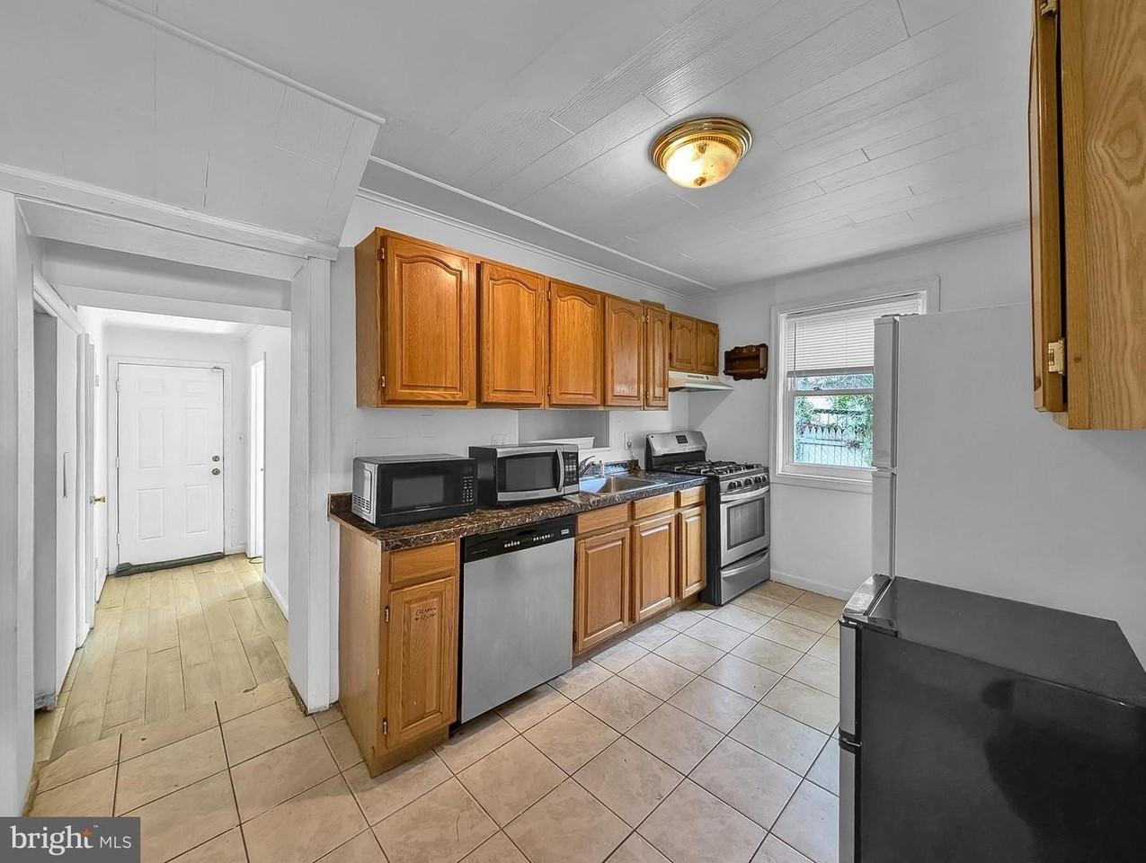 5540 60th Ave - Photo 6 of 26