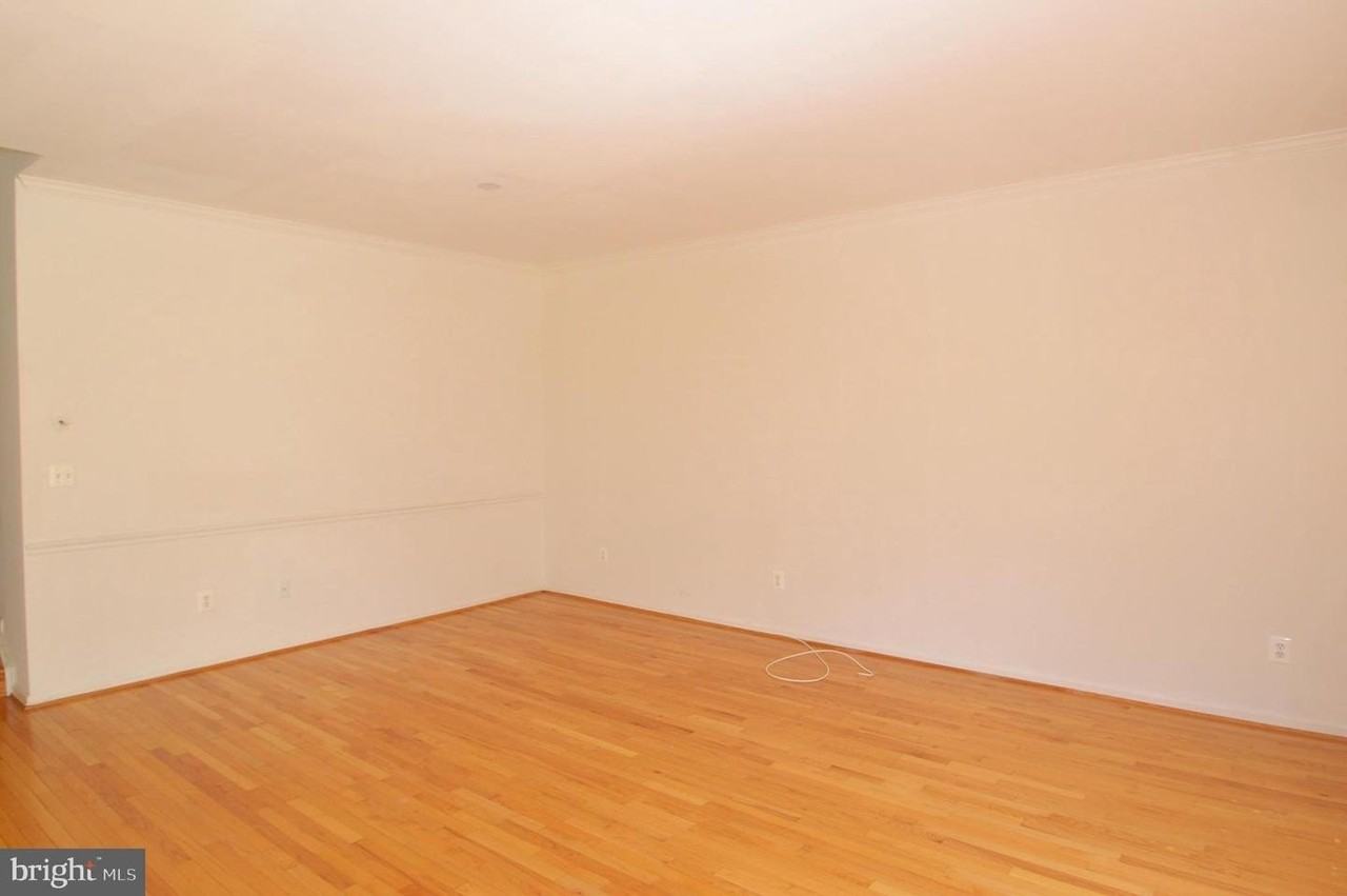 4209 Trumbo Ct - Photo 7 of 25