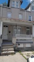 featured image of 823 1/2 W Washington St