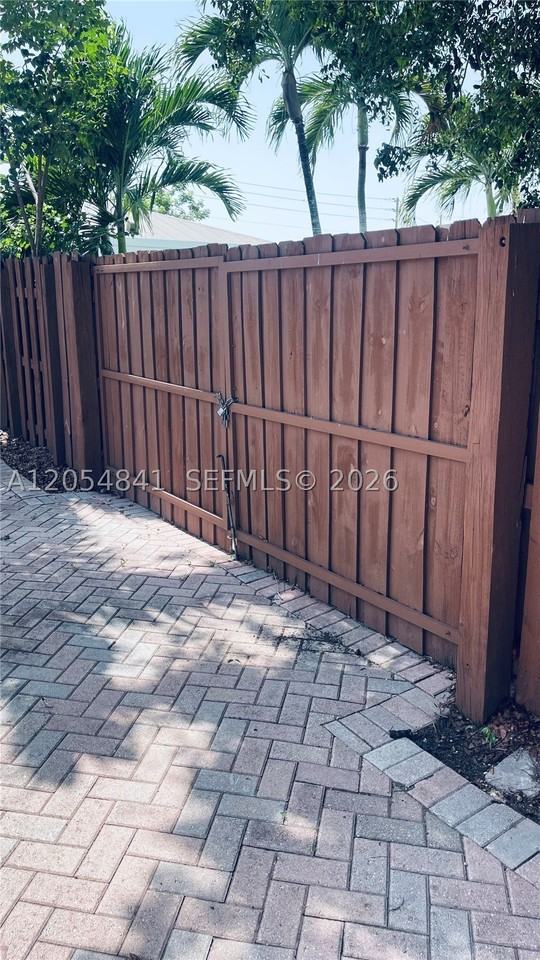 25586 Sw 138th Pl - Photo 6 of 21