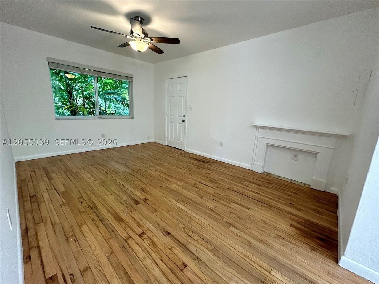 6210 Ne 5th Ave #2 - Photo 3 of 13