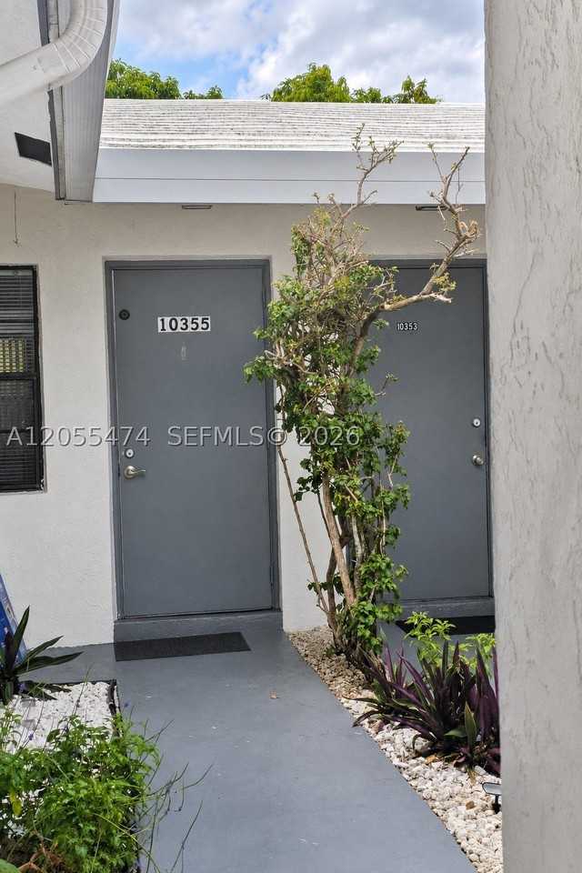 10355 Nw 35th St #10355 - Photo 3 of 18