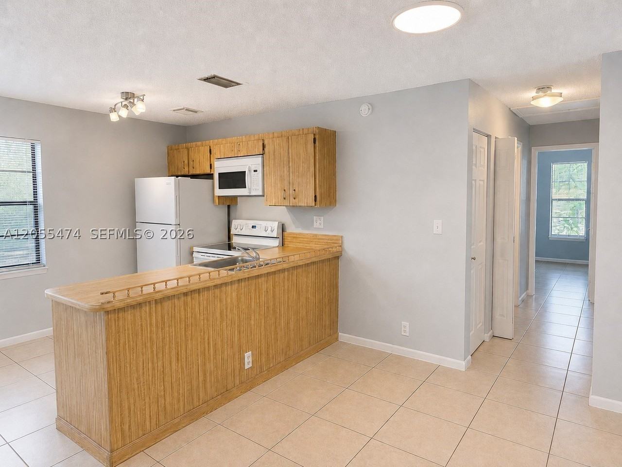 10355 Nw 35th St #10355 - Photo 4 of 18