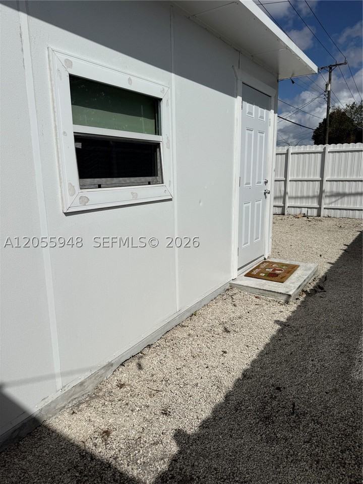 9625 Nw 36th Ave #REAR - Photo 3 of 9