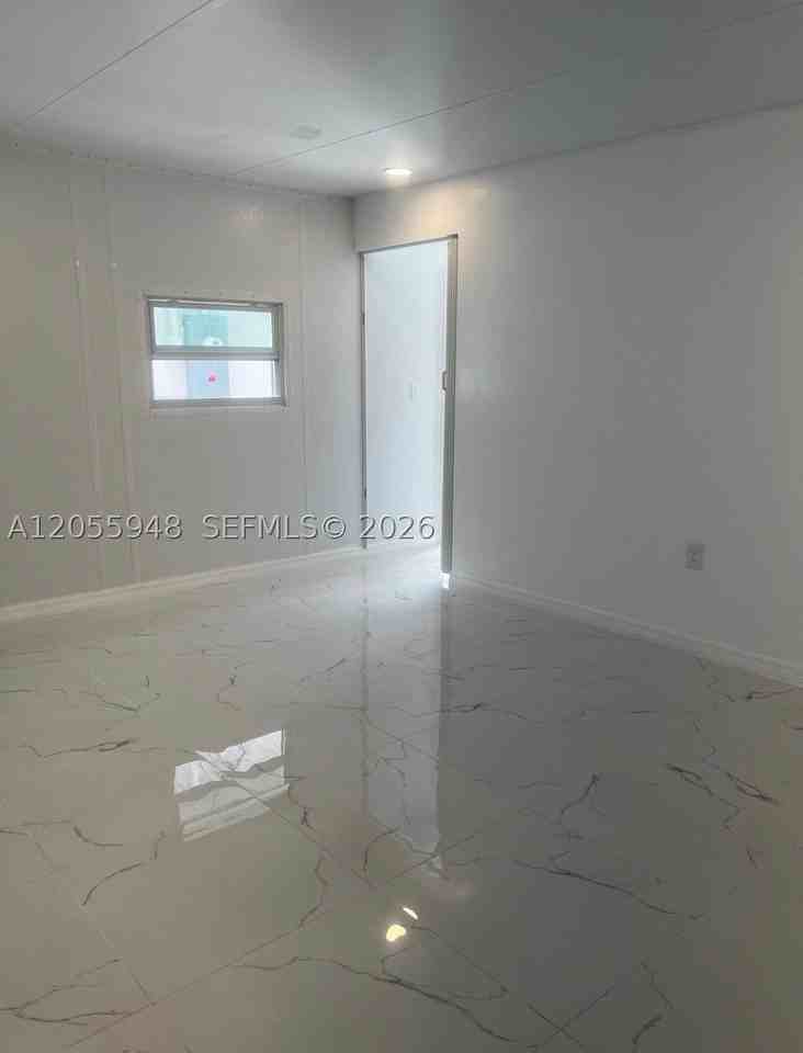 9625 Nw 36th Ave #REAR - Photo 4 of 9