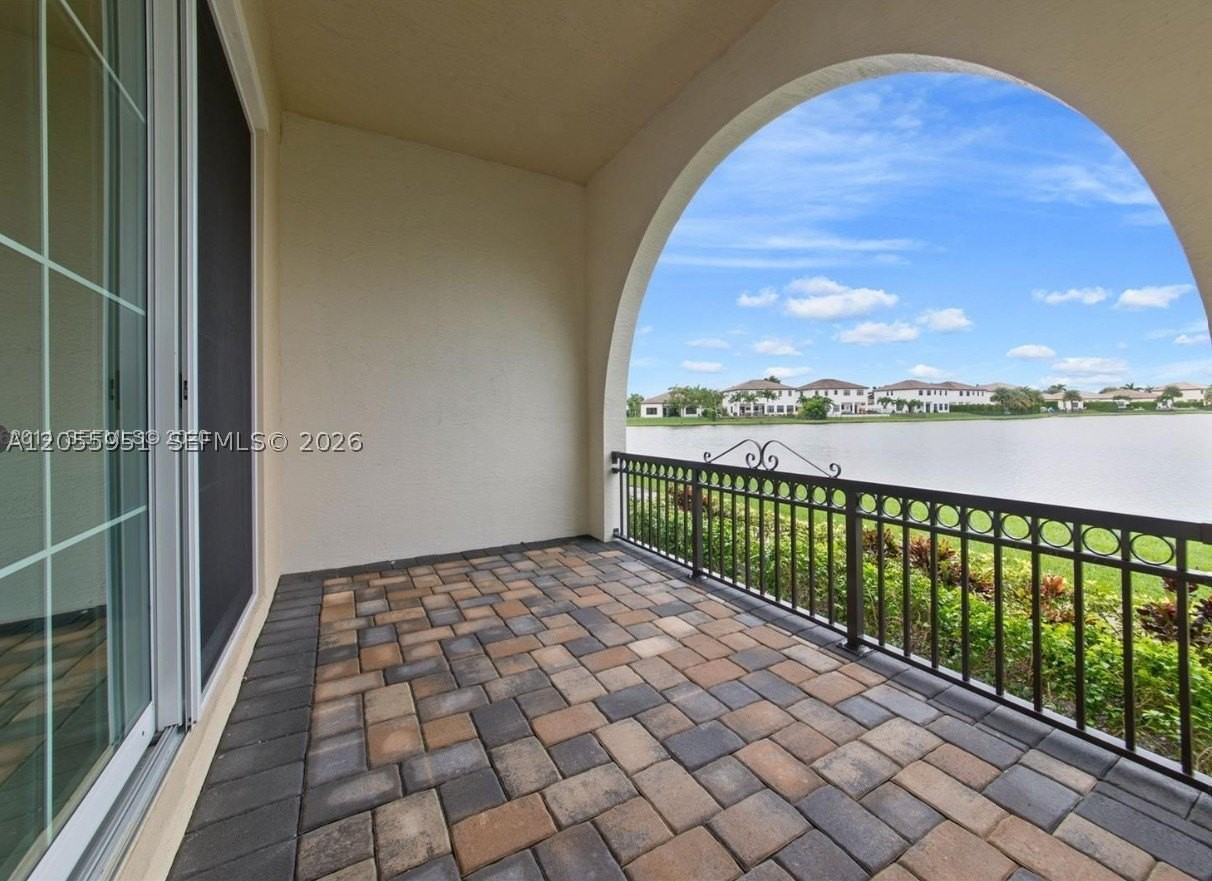 2955 Tortola Way - Photo 5 of 39