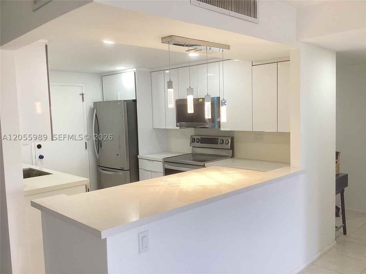 800 Ne 195th St #415 - Photo 6 of 25
