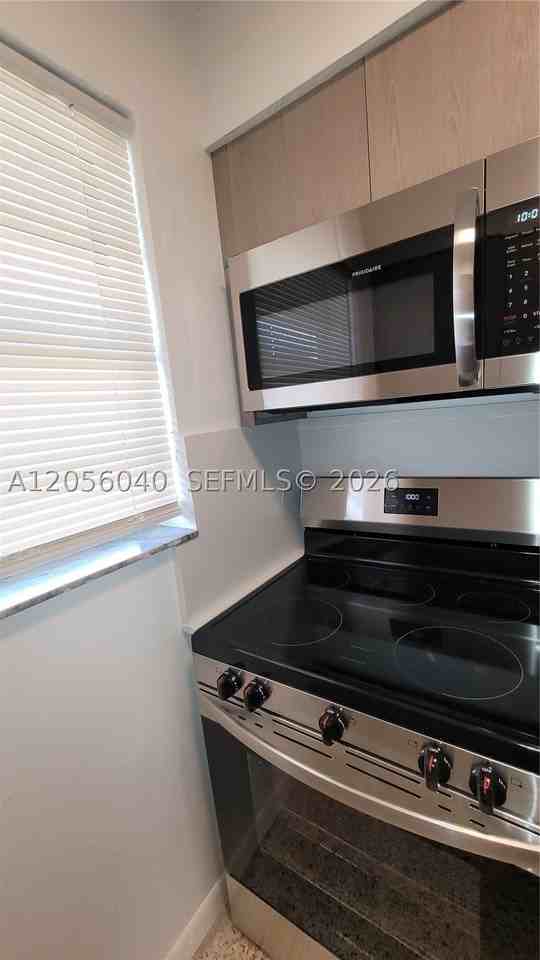 34 E 21st St #19 - Photo 5 of 17