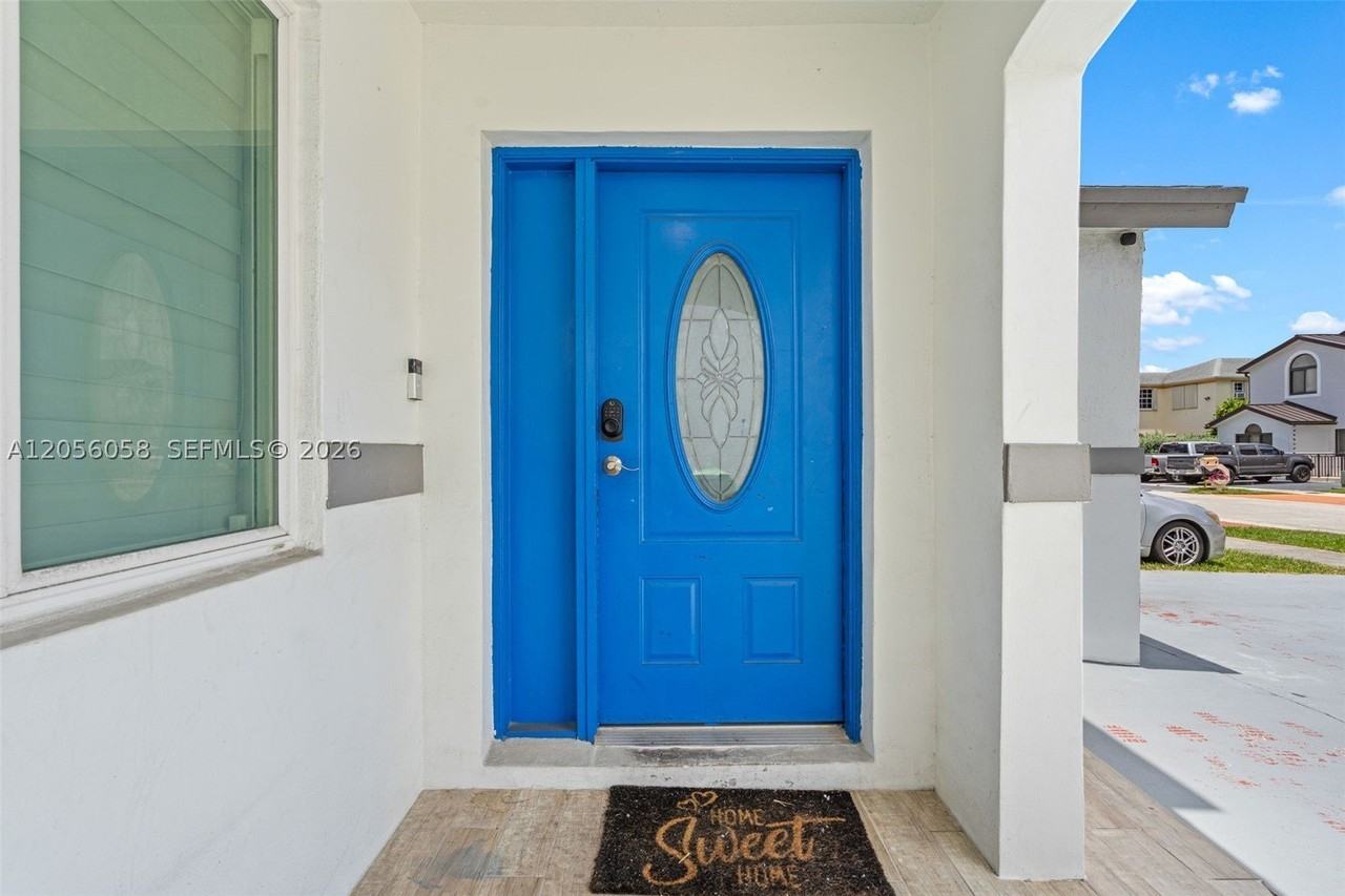 13990 Sw 160th Ter - Photo 3 of 36