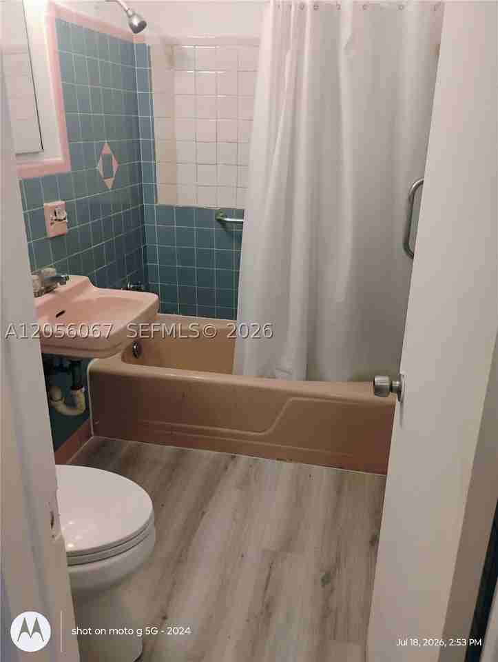 4321 W Hallandale Beach Blvd #1 - Photo 7 of 26